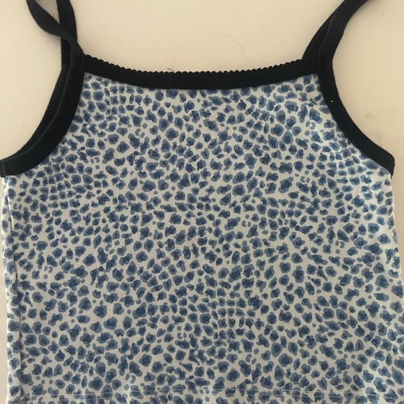 brandy melville tank top - Picture 3 of 3